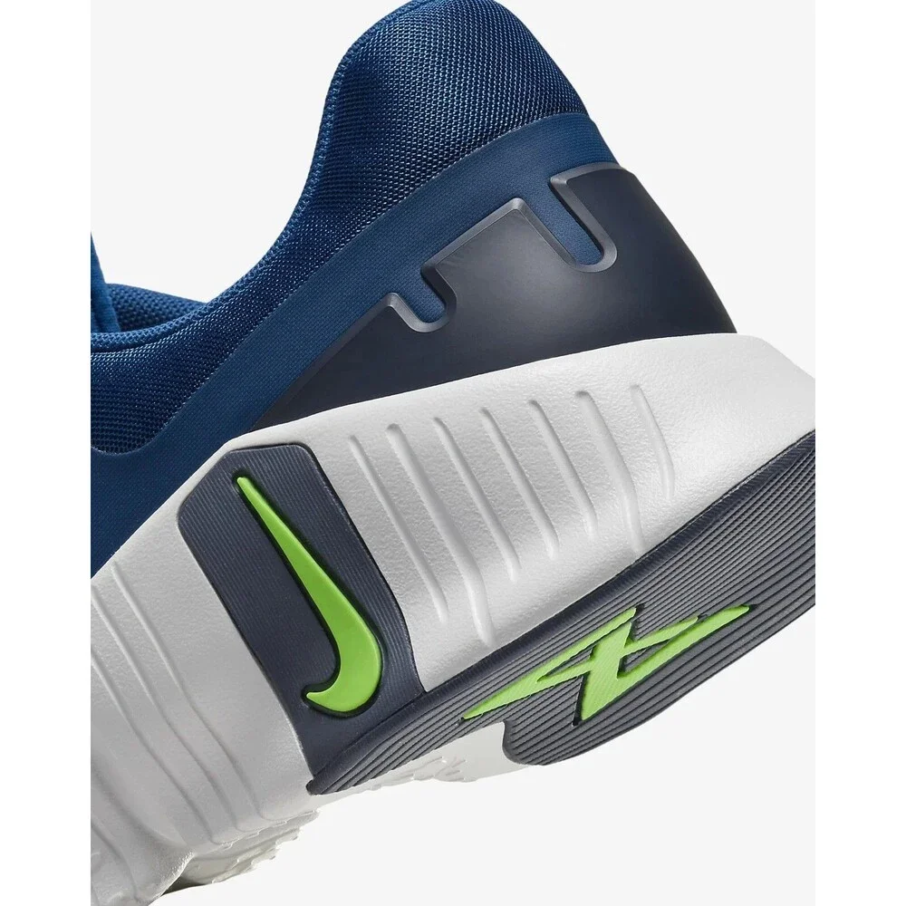 Nike elevate your